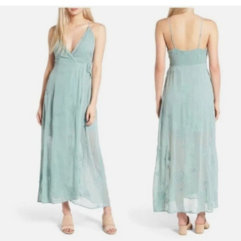 ASTR Green Wrap Tie Front Dress with Embroidered Floral‎ Detail – Size Large